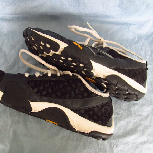 New Balance “Minimus” Women’s Trail Running Shoes (US Size 8.5; See Note) - Picture 5 of 11